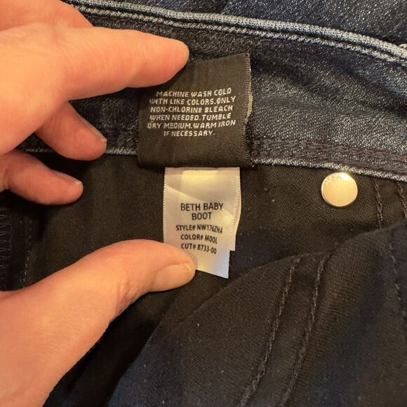 Hudson Jeans Women’s Size 28 Beth Baby Boot Flap Pockets Mid Rise Medium Wash - Picture 9 of 10